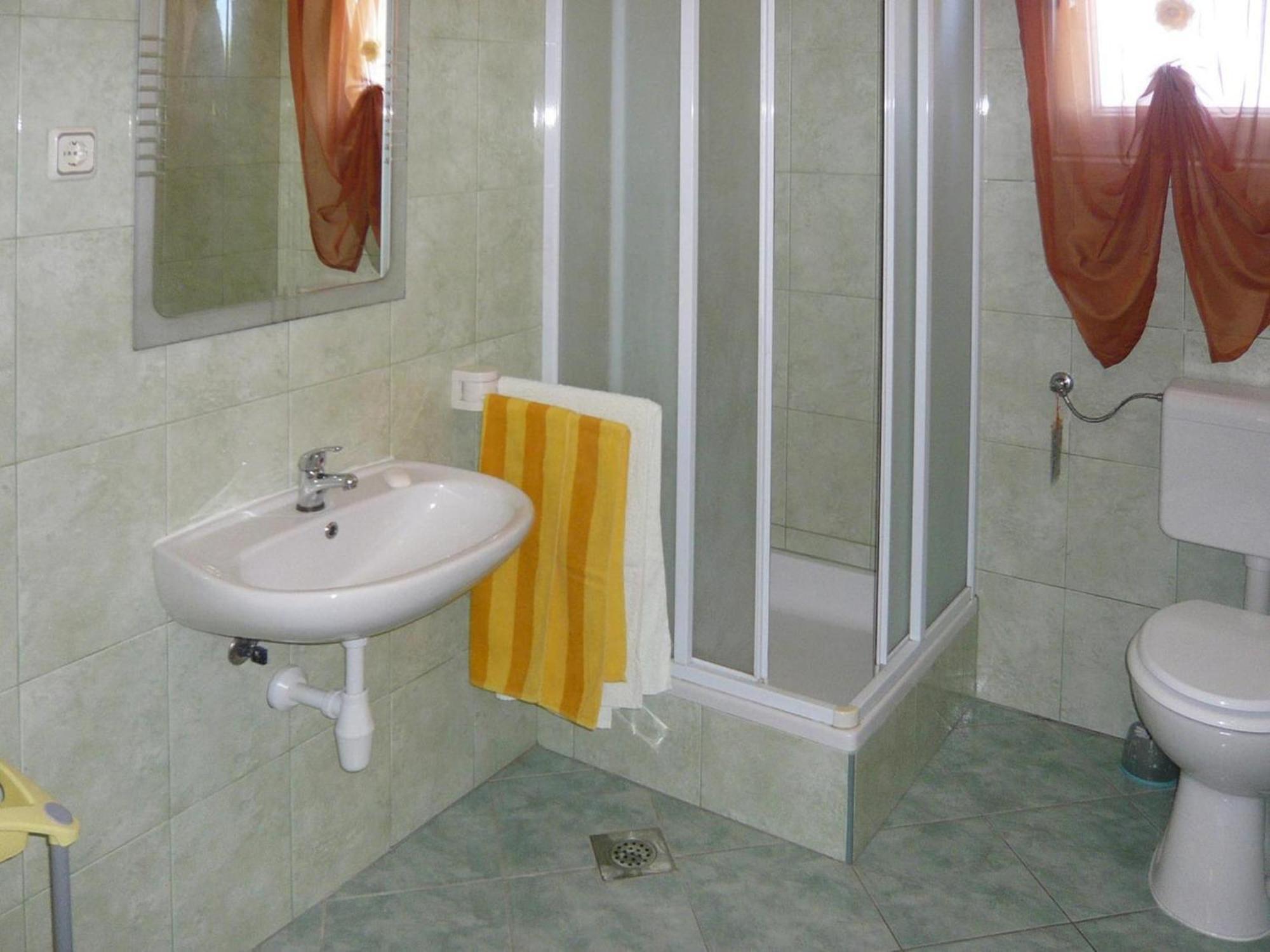 Apartments Ljilja In Privlaka, Near Sandy Beach Privlaka  Ngoại thất bức ảnh